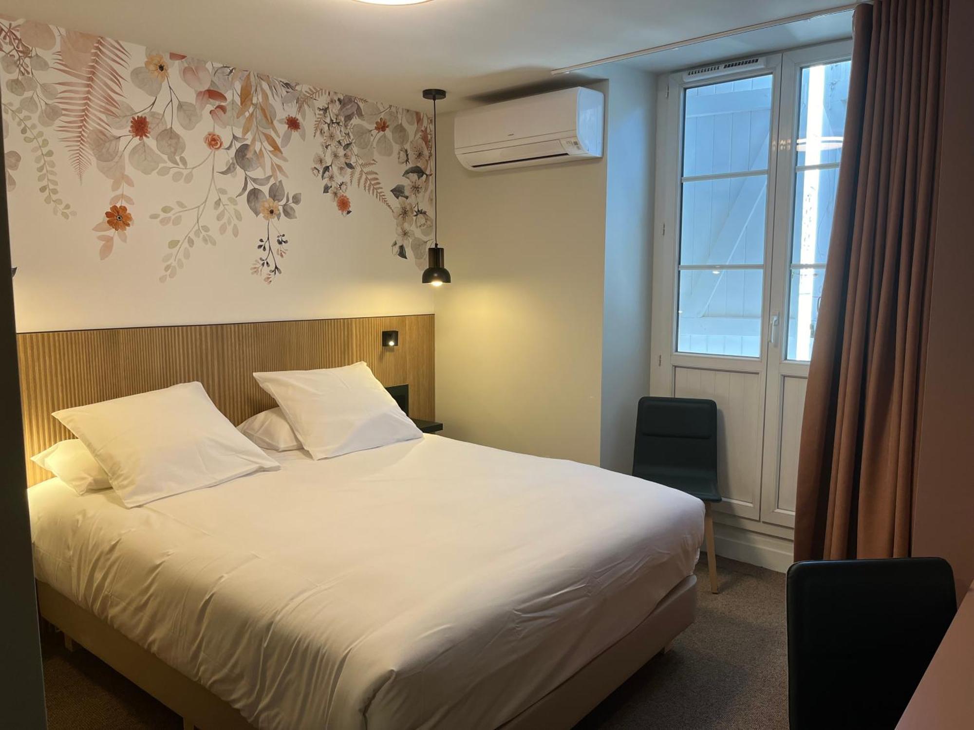 Hotel Les Tilleuls Hasparren Zewnętrze zdjęcie